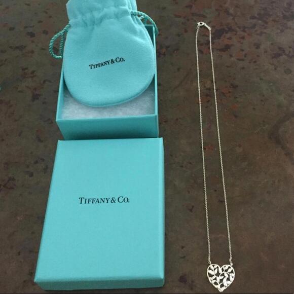 Tiffany & Co. Jewelry - 💙Paloma Picasso olive leaf heart necklace SALE